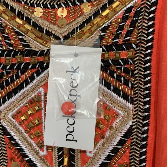 Coral embellished tank - Picture 6 of 6